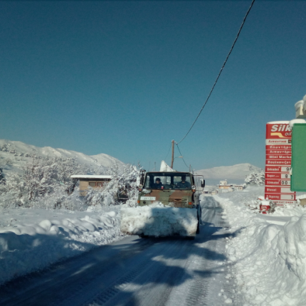 μηχανημα χιονι, Unimog 