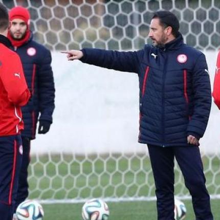 Περέϊρα σε παίκτες: "Θέλω να τα δίνετε όλα"