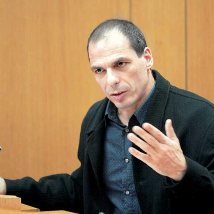 Ο πεθερός του Γ. Βαρουφάκη κατακεραυνώνει τον Αλ. Τσίπρα για πολιτικό όρκο και Σκοπευτήριο