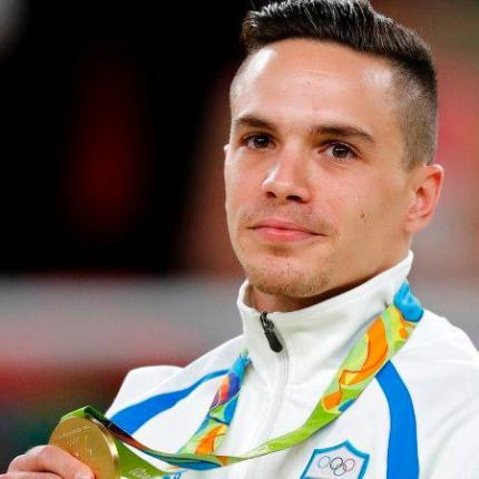 petrounias_2.jpg