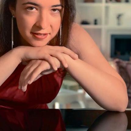 Η Ελληνίδα πιανίστρια που κατέκτησε τη Νέα Υόρκη