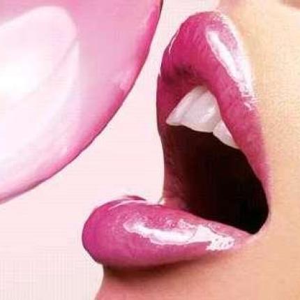 Tips για ζουμερά ροζ χείλη!