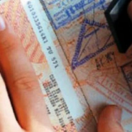 Ηράκλειο: Προσπάθησαν να &quot;πετάξουν&quot; στην Ιταλία με πλαστά διαβατήρια