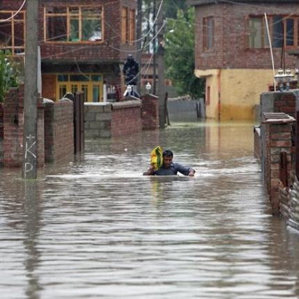 πλημμυρες Ινδία
