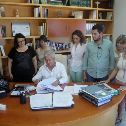 Ξεκινάει η κατασκευή ηλεκτρονικών περιπτέρων σε Γωνιές, Τύλισο και Μονή