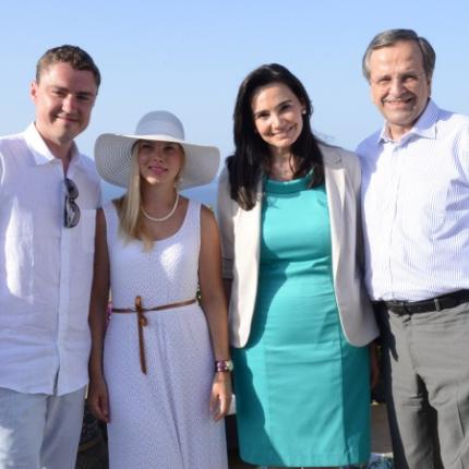 Ταξίδι αστραπή στην Κρήτη για το Πρωθυπουργικό ζεύγος - Αιτία ο Εσθονός πρωθυπουργός