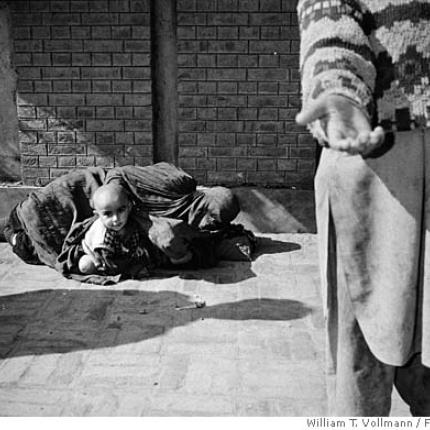 Πάνω από 2,2 δισεκατομμύρια είναι φτωχοί ή στα όρια της φτώχειας