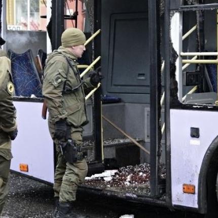 Στους 8 οι νεκροί από την πτώση οβίδας σε τρόλεϊ στο Ντονέτσκ