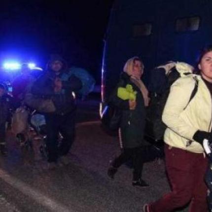 πρόσφυγες νύχτα