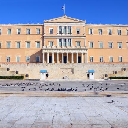 Ο ελληνικός λαός πότε θα καταθέσει πρόταση μομφής; 