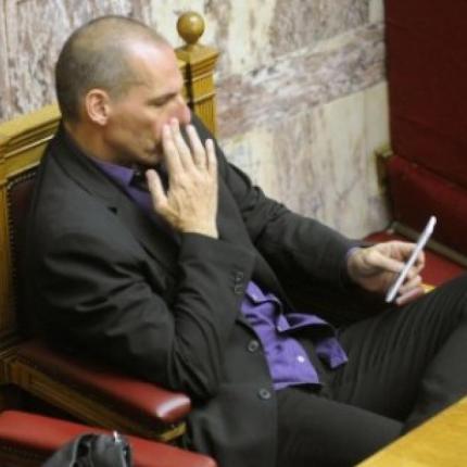Ο Βαρουφάκης δεν έχει σελίδα στο  facebook