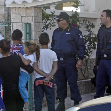 Λάρισα : αστυνομική επιχείρηση σε οικισμούς Ρομά