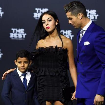 ronaldo_family.jpg
