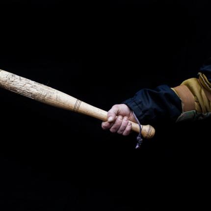 Ηράκλειο: Στα χέρια της ΕΛ.ΑΣ. νεαροί "νταήδες" με ρόπαλα