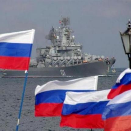 Ουκρανία: Ο Ρωσικός στόλος απέκλεισε τα στενά μεταξύ Κριμαίας και Ρωσίας