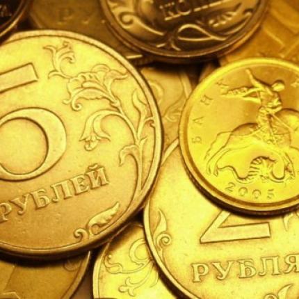 Στην κερδοσκοπία αποδίδει η Μόσχα την πτώση του ρουβλίου