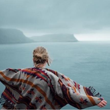 γυναίκα θάλασσα