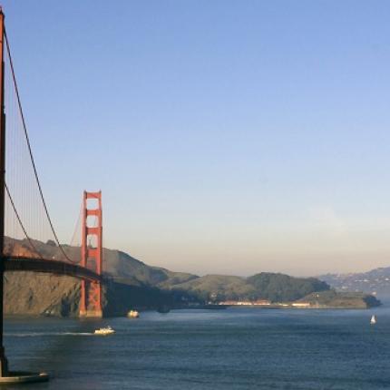 Οι Αμερικανοί επιλέγουν τη γέφυρα Golden Gate για να... αυτοκτονήσουν