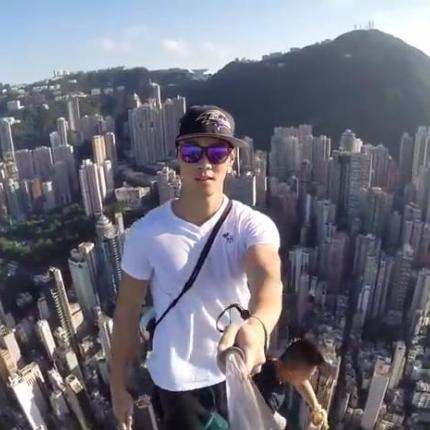 Η πιο επικίνδυνη selfie (βίντεο)