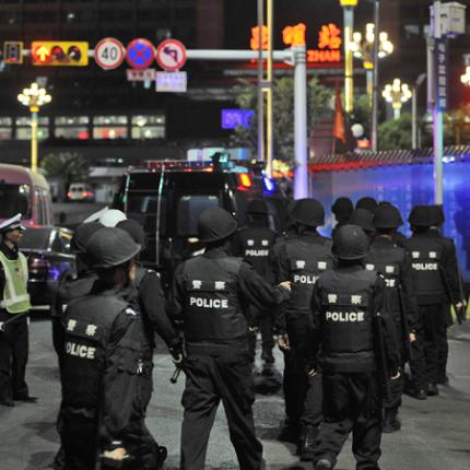 Σφαγή με 22 νεκρούς σε αγορά της Κίνας