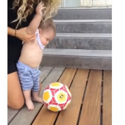 shakira.png