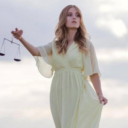 γυναίκα Ζυγός