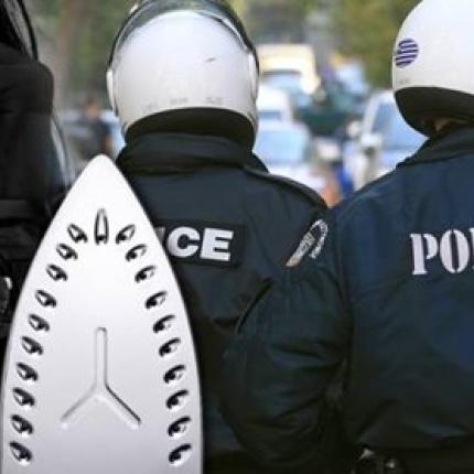 Συγκλονίζει η μαρτυρία γυναίκας που τη "σιδέρωσαν" στη Χαλκίδα