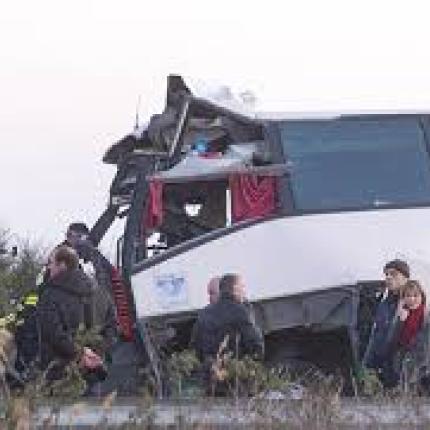 Νεκροί και τραυματίες σε τροχαίο με πούλμαν στη Γερμανία