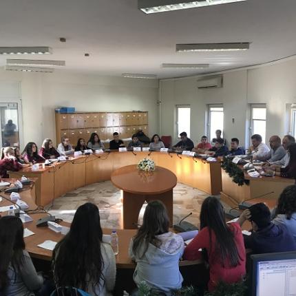 συμβούλιο νεολαίας