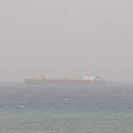 Κρήτη: Περιορισμένη ορατότητα λόγω σκόνης - Στο Ηράκλειο επιβάτες που πετούσαν για Χανιά