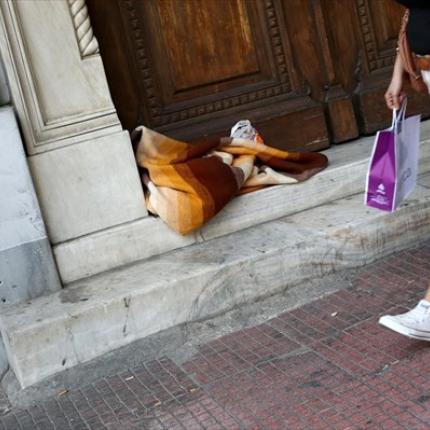 &quot;Στέγη και κοινωνική επανένταξη για 1.200 αστέγους&quot;