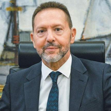 γιάννης στουρνάρας