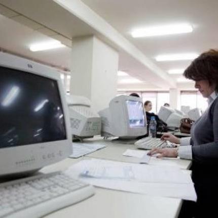 Φρένο σε &quot;πρόωρες&quot; συνταξιοδοτήσεις βάζει η τρόικα