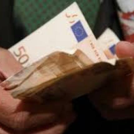 Μαζί με τη σύνταξη Αυγούστου το επίδομα συζύγου στους συνταξιούχους του ΟΓΑ