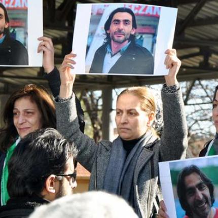 συρος ακτιβιστης