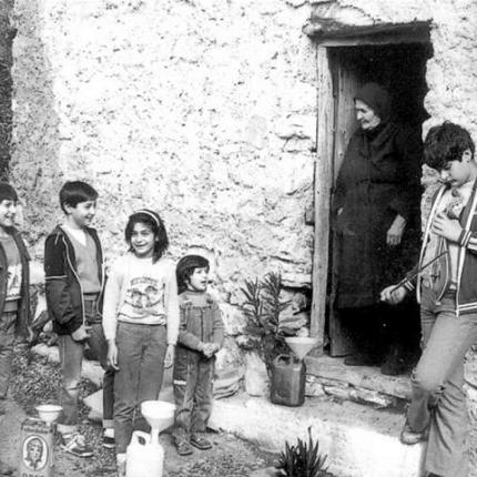 Κάλαντα σε χωριό της Κρήτης