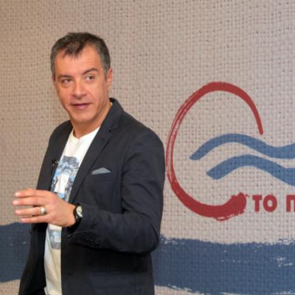 theodorakis-stauros-potami.jpg