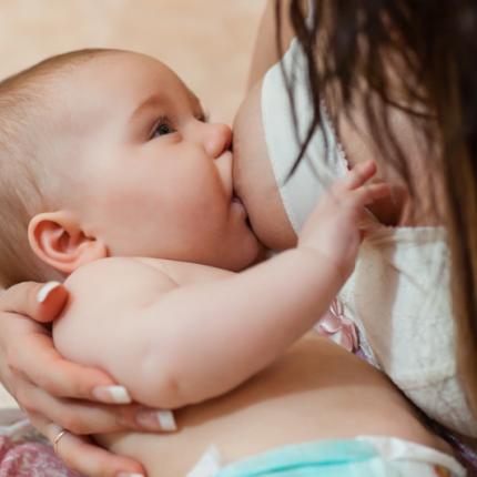 Θηλασμός: Τι τροφές πρέπει να αποφεύγετε