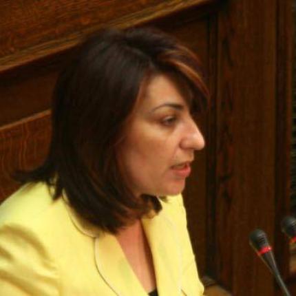 Ένταση και κριτική απο την Τ. Αντωνίου στο Πολιτικό Συμβούλιο του ΠΑΣΟΚ