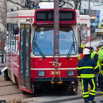 tram.jpg