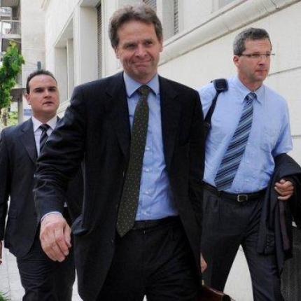 Ανοίγει ο δρόμος να κριθούν οι .. κρίνοντες της Τρόικας;