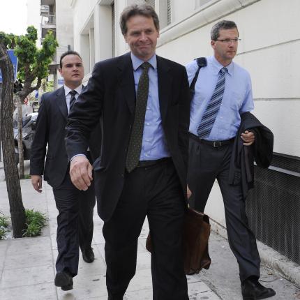 Θα τα καταφέρει η Αθήνα χωρίς την Τρόικα; - Ανησυχούν οι αναλυτές 