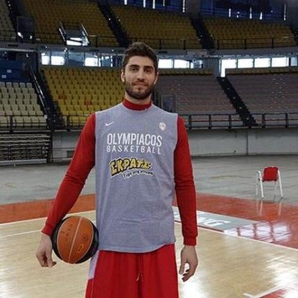 Στον Ολυμπιακό και επίσημα ο Μιχάλης Τσαϊρέλης 