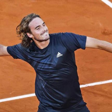 Τσιτσιπάς-roland-garros.jpg