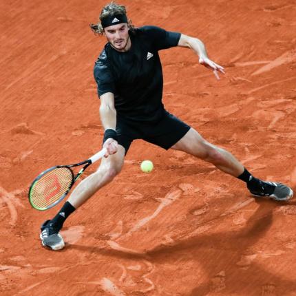 tsitsipas.jpg