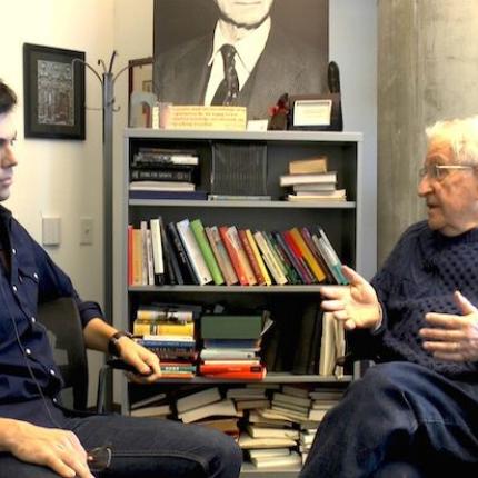 Νόαμ Τσόμσκι : «Ελπίζω στους Podemos και στον ΣΥΡΙΖΑ»