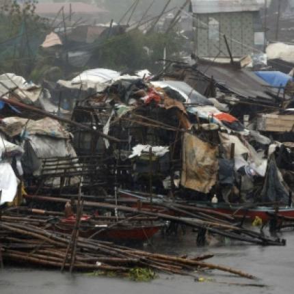 Φιλιππίνες: 12 νεκροί από το πέρασμα του τυφώνα