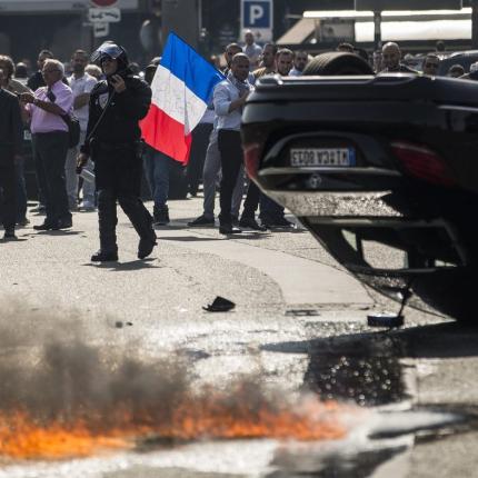 uber-protest-paris_wide-87a8f263b53a208288e760c2103ac0aac9d678f8.jpg