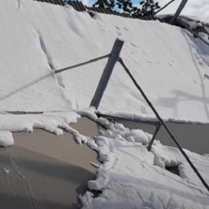 ζημιές σε βενζινάδικο