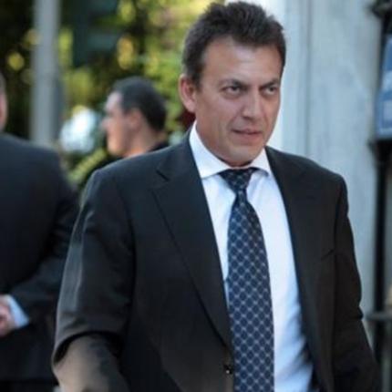 Σε εξέλιξη η συνάντηση του Ι. Βρούτση με την τρόικα